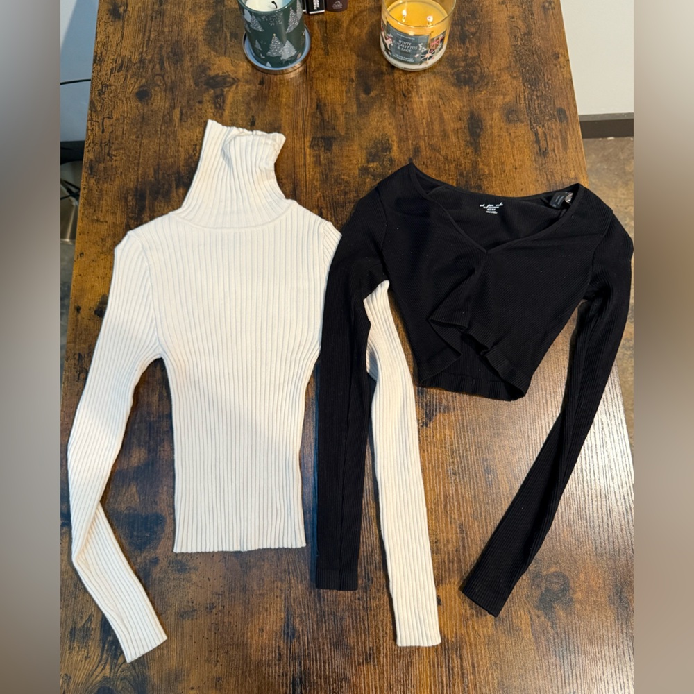 Women’s Urban Outfitters tops Size XS/S